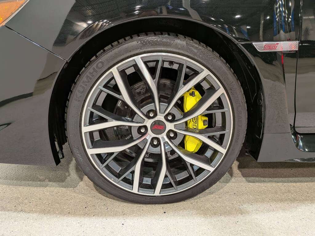 Subaru WRX STI Sport-tech Manual w/Wing Spoiler 2019 Noir Val-David - photo #38