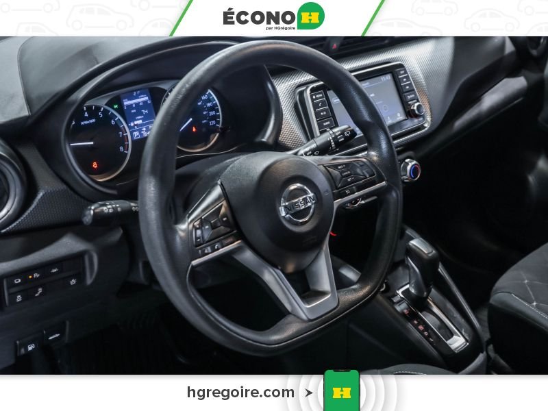 2020 Nissan Kicks White Laval - photo #9