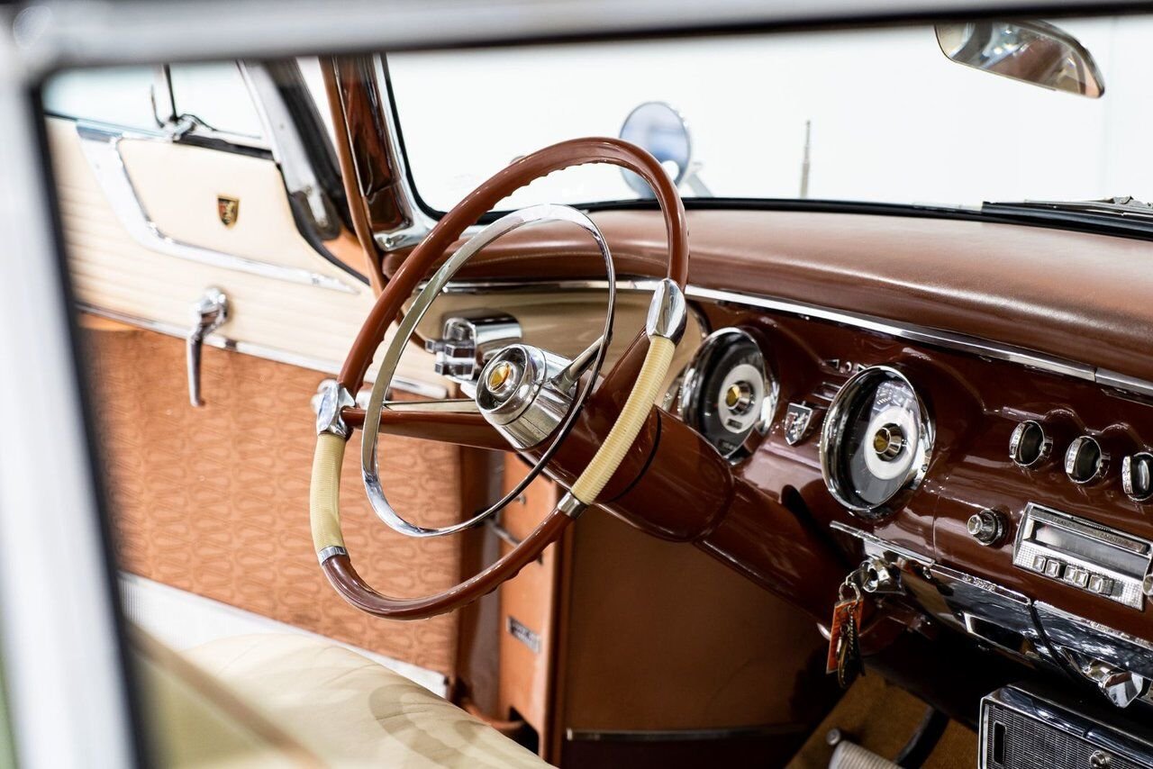 Chrysler New Yorker PRICE IN USD Fantastic driver with extensive documentation | PRICE IN USD 1956 Beige Montréal - photo #9