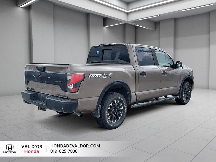 2020 Nissan Titan 2020 Brown