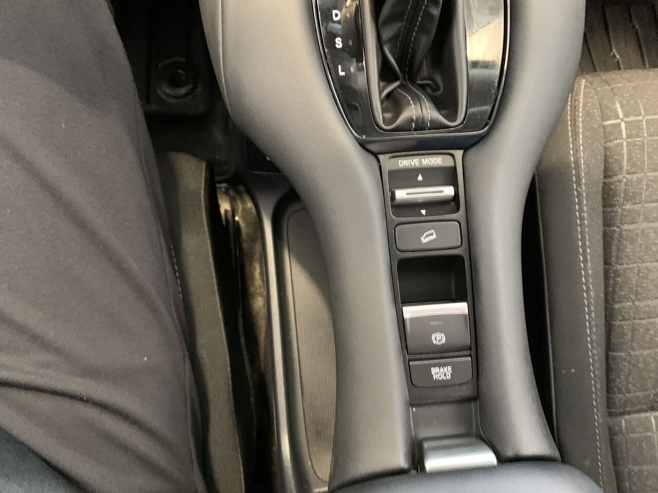 Honda HR-V 2024 Noir Saint-Eustache - photo #33