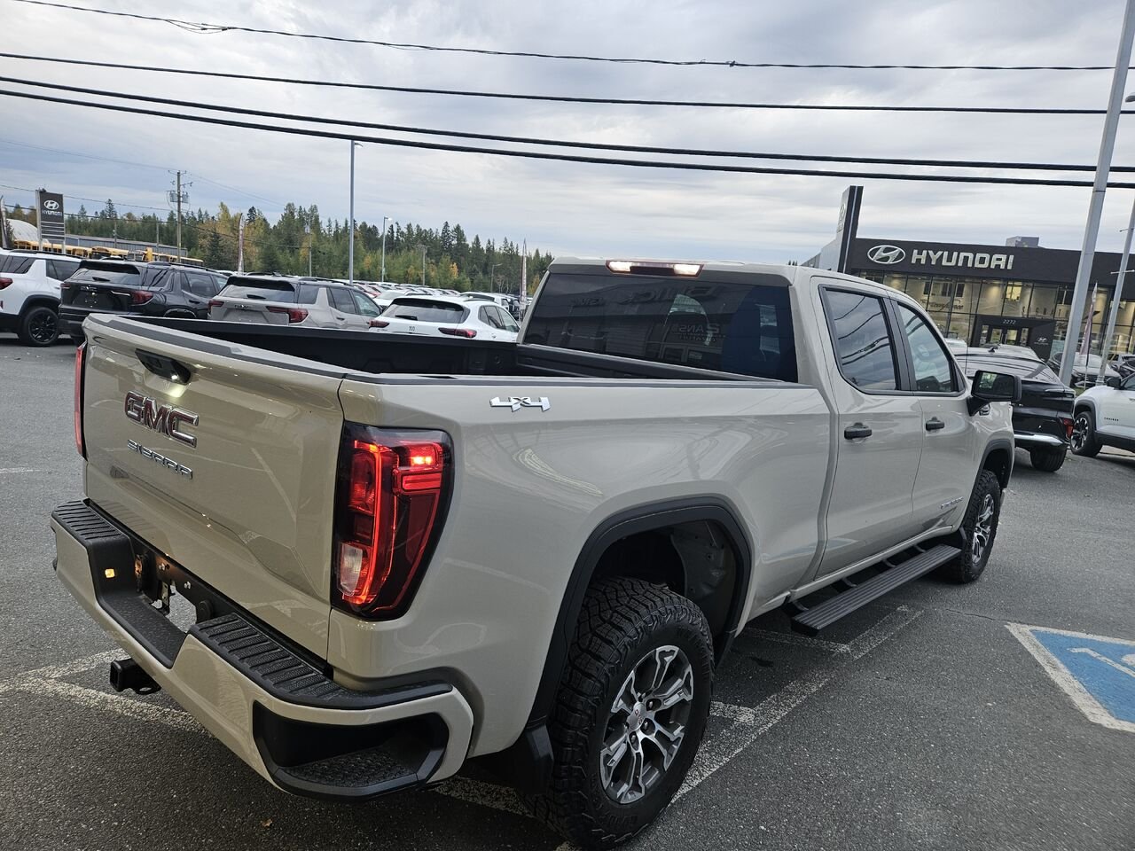 2026 GMC Sierra 1500 Pro cabine multiplace 4RM 157 po Coastal Dune Thetford Mines - photo #2