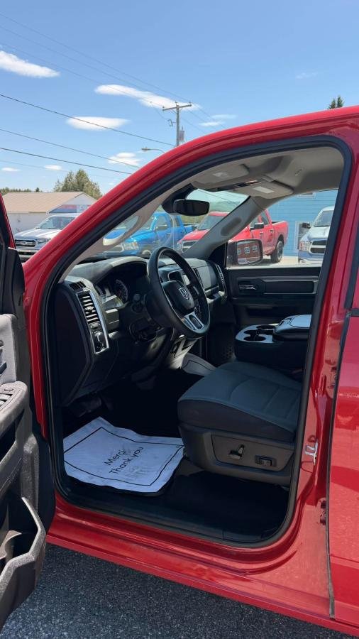 RAM 1500 Classic 2023 Rouge Nantes - photo #10