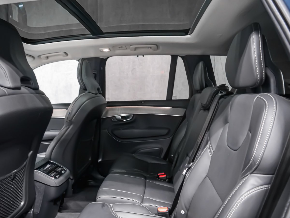 2026 Volvo XC90 B6 ULTRA BRIGHT Blue Montreal - photo #13