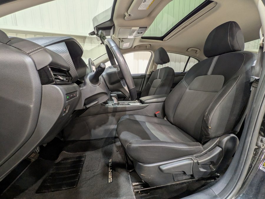 Nissan Sentra SV CVT 2021 Noir