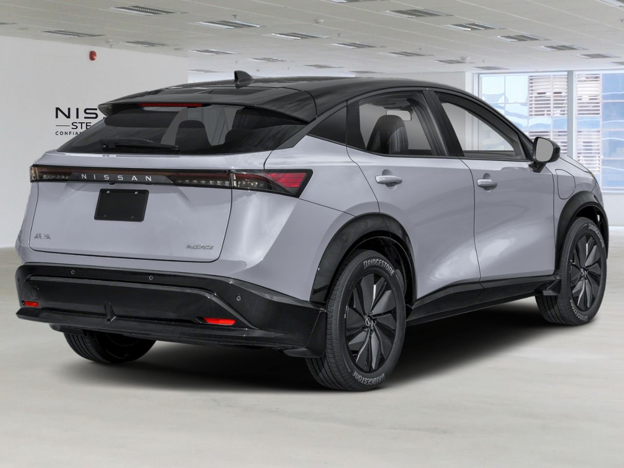 Nissan ARIYA 2027 Gris rocher nacré/Diamant noir Ste-Agathe des Monts - photo #2