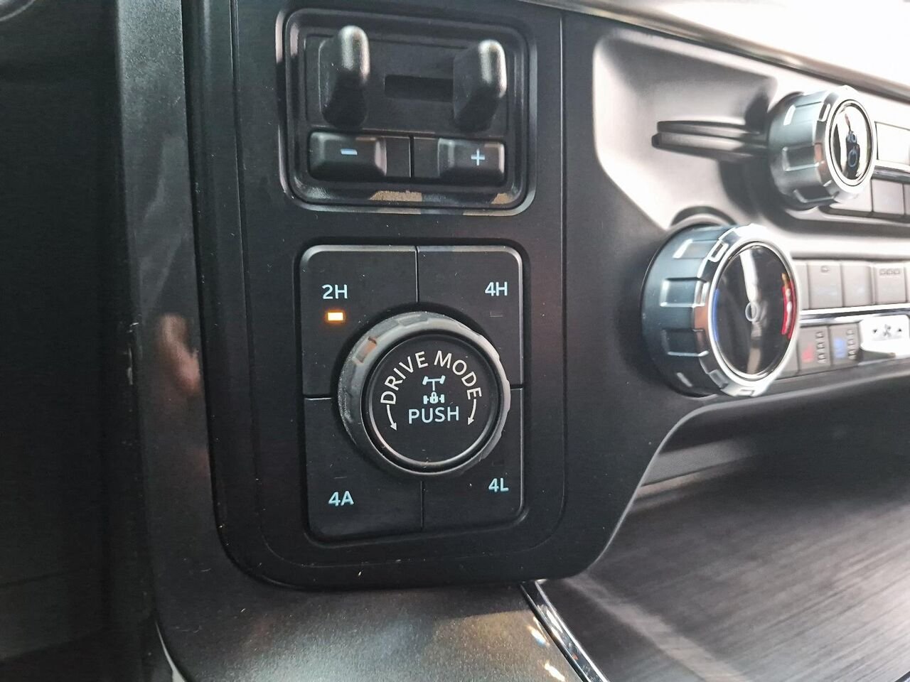 2023 Ford F-150 Grey Saint-Jérôme - photo #34