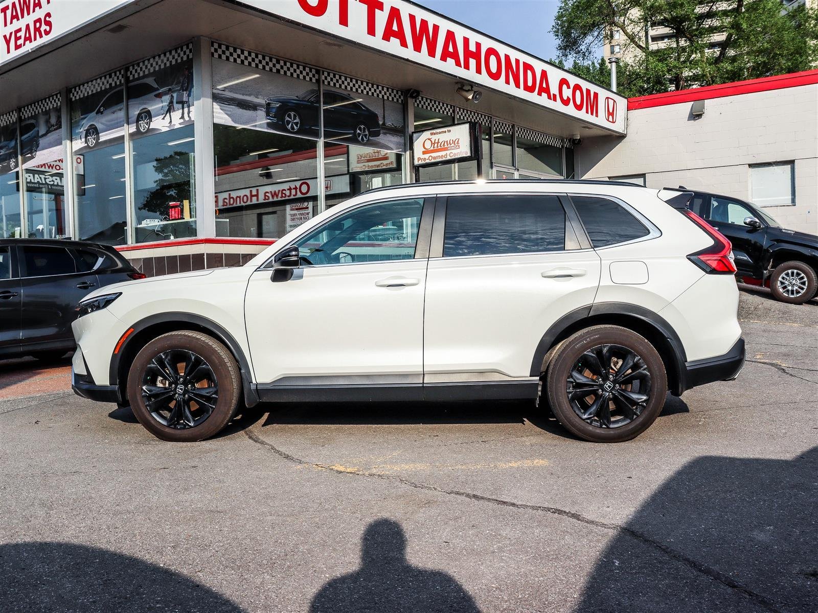 2023 Honda CR-V Hybrid Touring Ottawa & Gatineau - photo #4