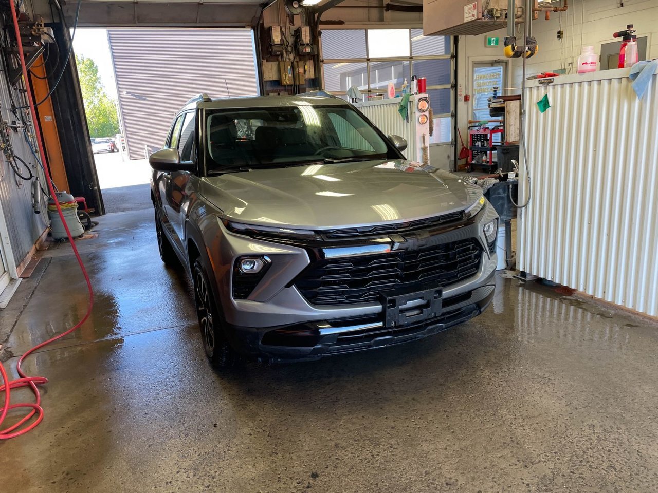 2025 Chevrolet Trailblazer LT AWD *SIÈGES CHAUFF* CARPLAY ALERTES WIFI USB Grey Saint-Jérôme - photo #8