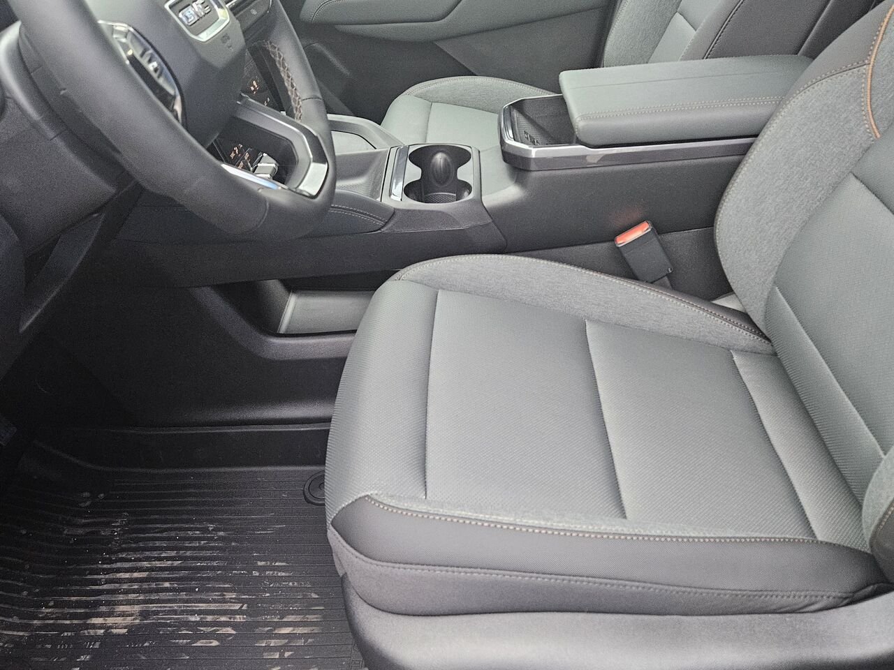GMC Terrain AT4 4 portes TI 2027 Ébène crépuscule métallisé Thetford Mines - photo #12