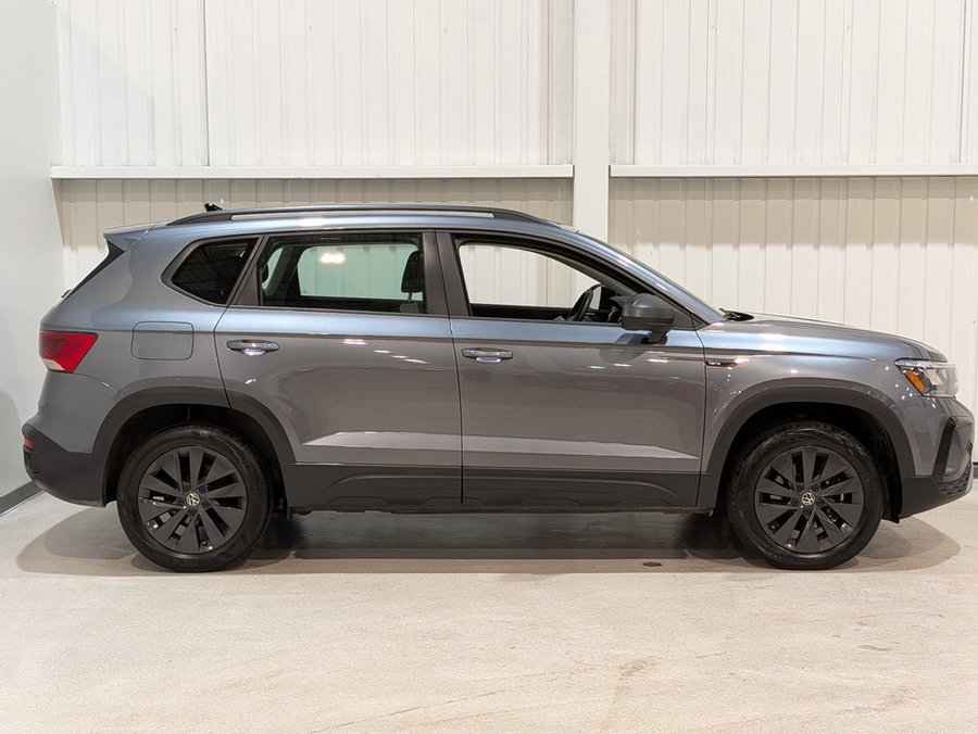Volkswagen Taos Trendline FWD 2024 Gris