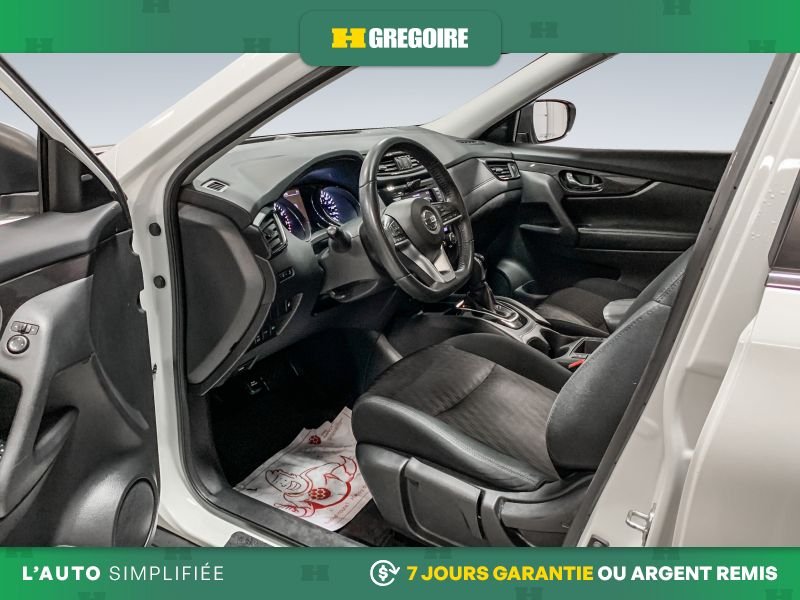 2019 Nissan Rogue White Laval - photo #15