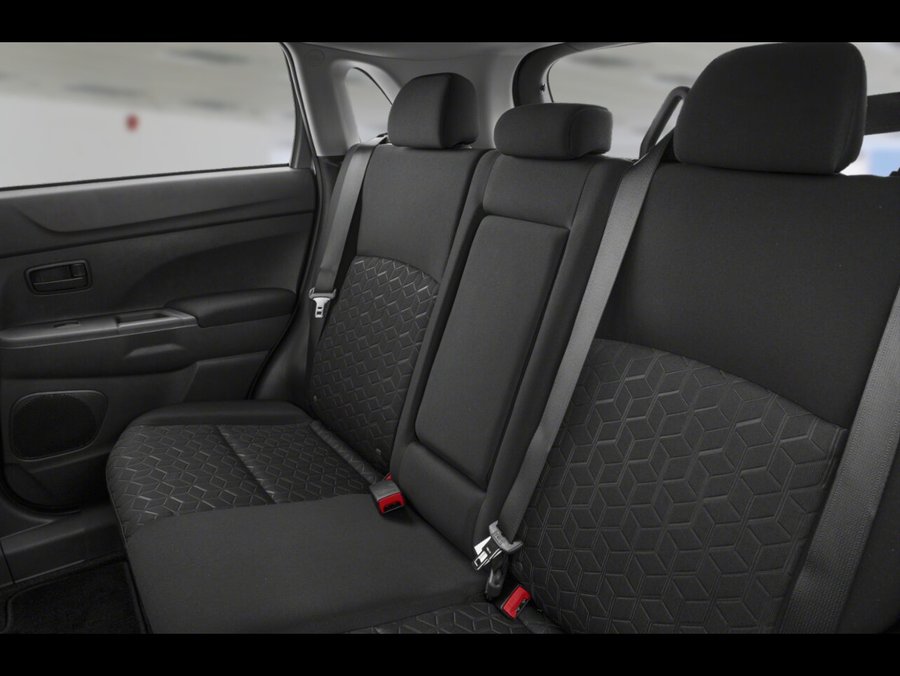 MITSUBISHI RVR ES 2026 Noir Labrador