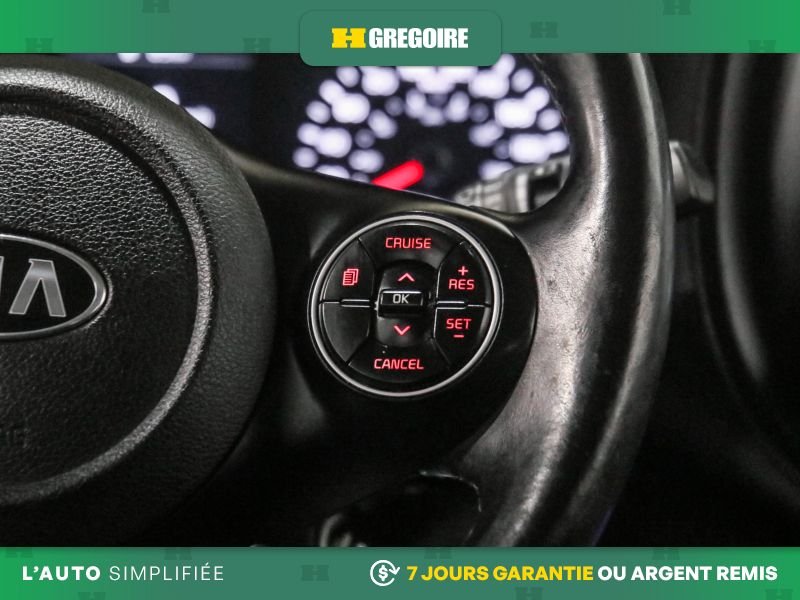 2021 Kia Soul White Blainville - photo #20
