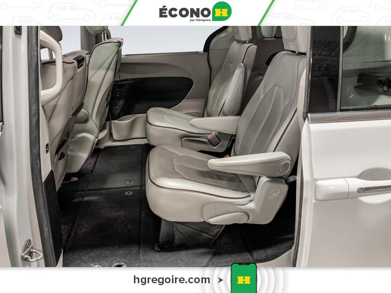 2017 Chrysler Pacifica White Blainville - photo #17