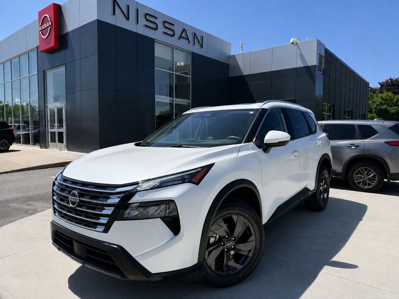 2026 NISSAN Rogue ROGUE SV TOIT OUVRANT Everest White Tricoat Pearl Châteauguay - photo #0