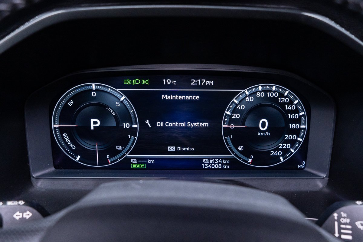 Mitsubishi Outlander PHEV ES PHEV S-AWC 7 PLACES CARPLAY 2023 Gris Montréal - photo #18