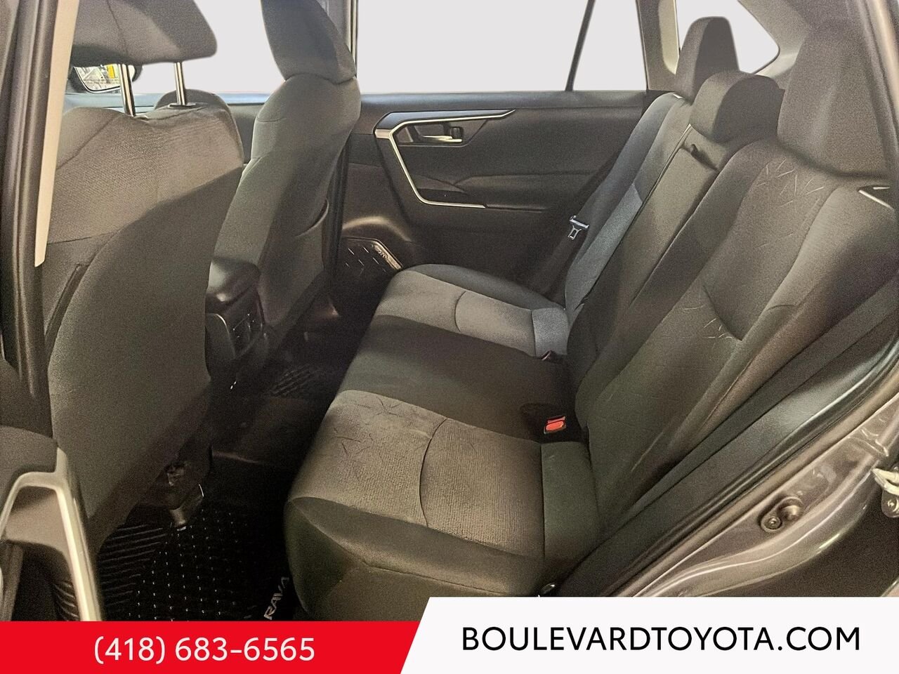 Toyota RAV4 100392A-52 | XLE, AWD 2022 Gris Québec - photo #19