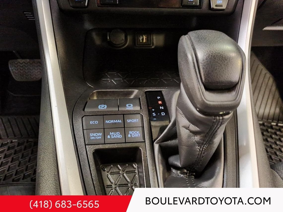 2024 Toyota RAV4 531704-48 | LE White Québec - photo #16