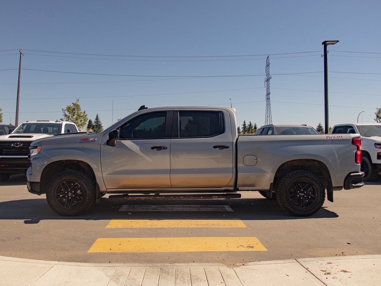 2023 Chevrolet Silverado 1500 4WD Crew Cab 147 LT Trail Boss Grey Sherwood Park - photo #6