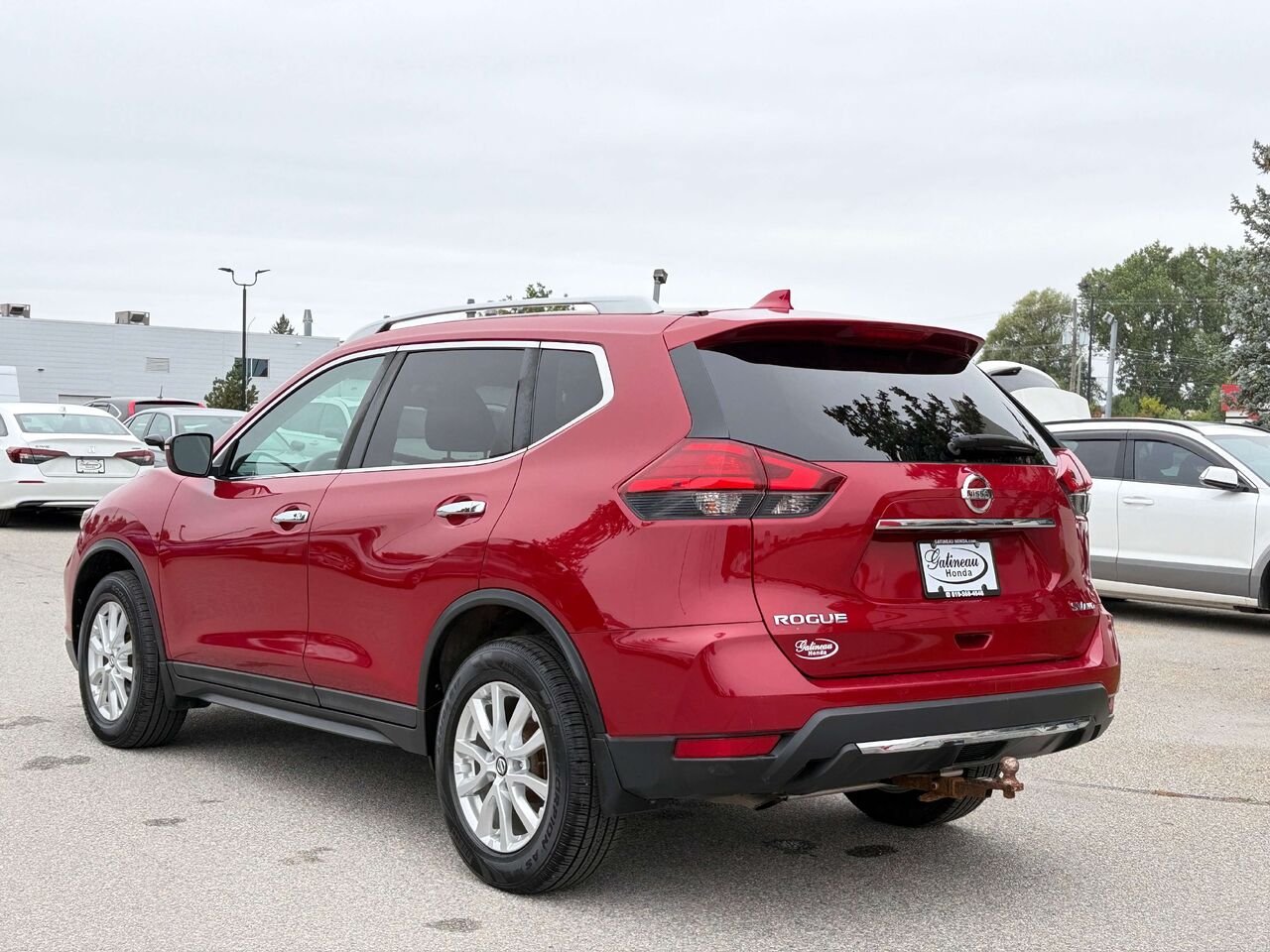 2017 Nissan Rogue SV Red Gatineau - photo #3