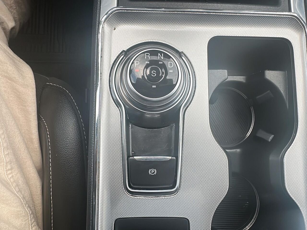 Ford Edge 2022 Gris Rouyn-Noranda - photo #12