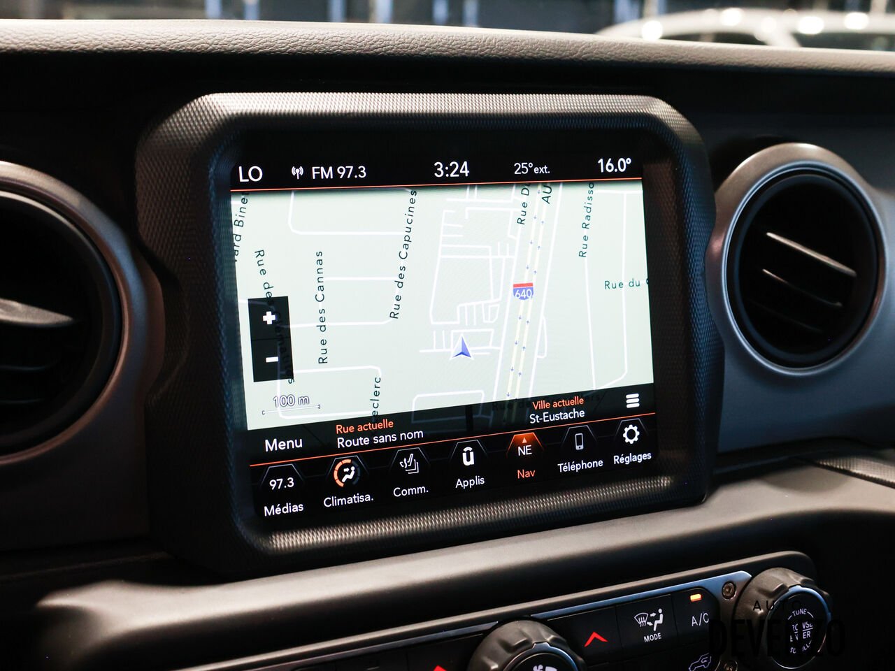 2023 Jeep Wrangler 4xe Green Saint-Eustache - photo #15