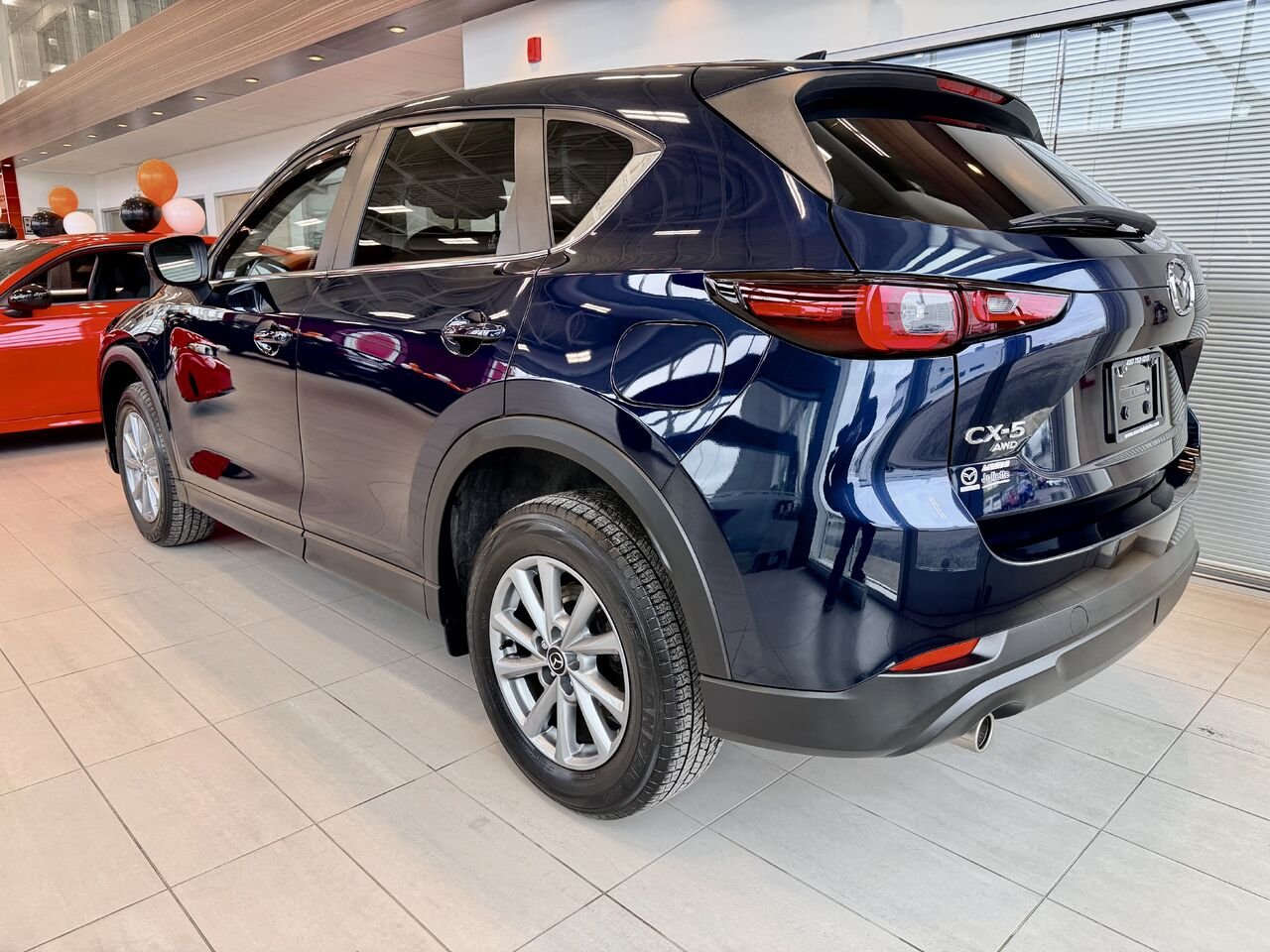 Mazda CX-5 2023 Bleu Notre-Dame-des-Prairies - photo #8