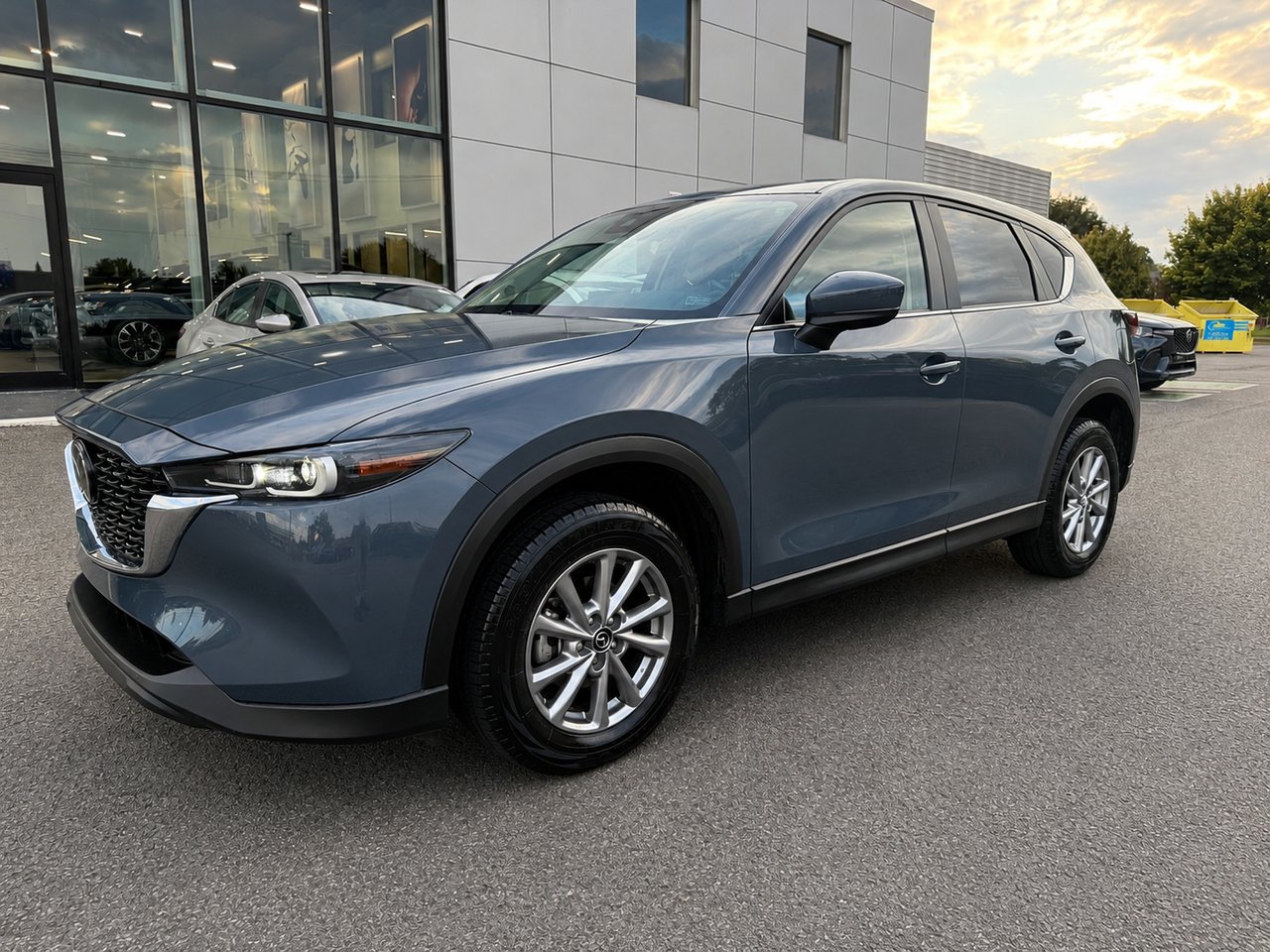 Mazda CX-5 GS 2023 Gris Châteauguay - photo #2