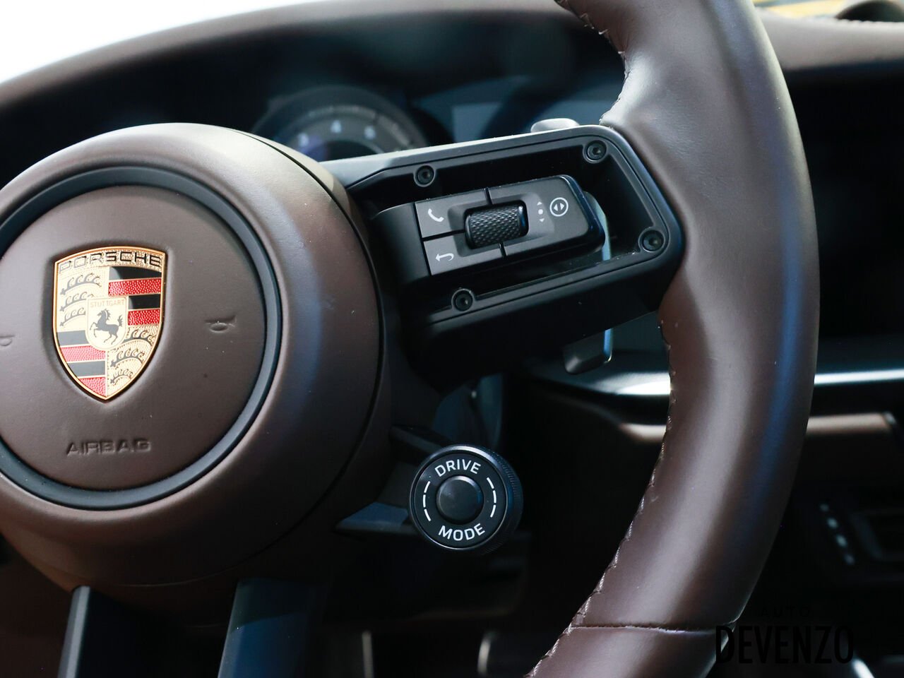 2024 Porsche 911 Grey Saint-Eustache - photo #12