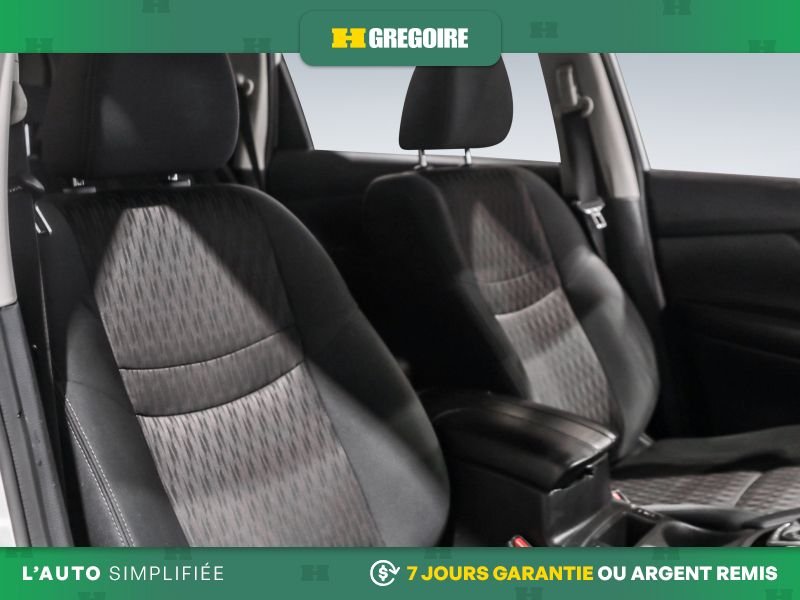 2020 Nissan Rogue White Laval - photo #25