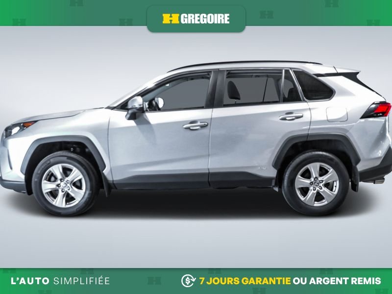 2022 Toyota Rav 4 Silver Blainville - photo #4