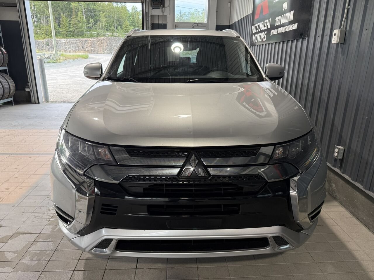 2020 Mitsubishi Outlander Plug-In Hybrid Grey Mont-Laurier - photo #4