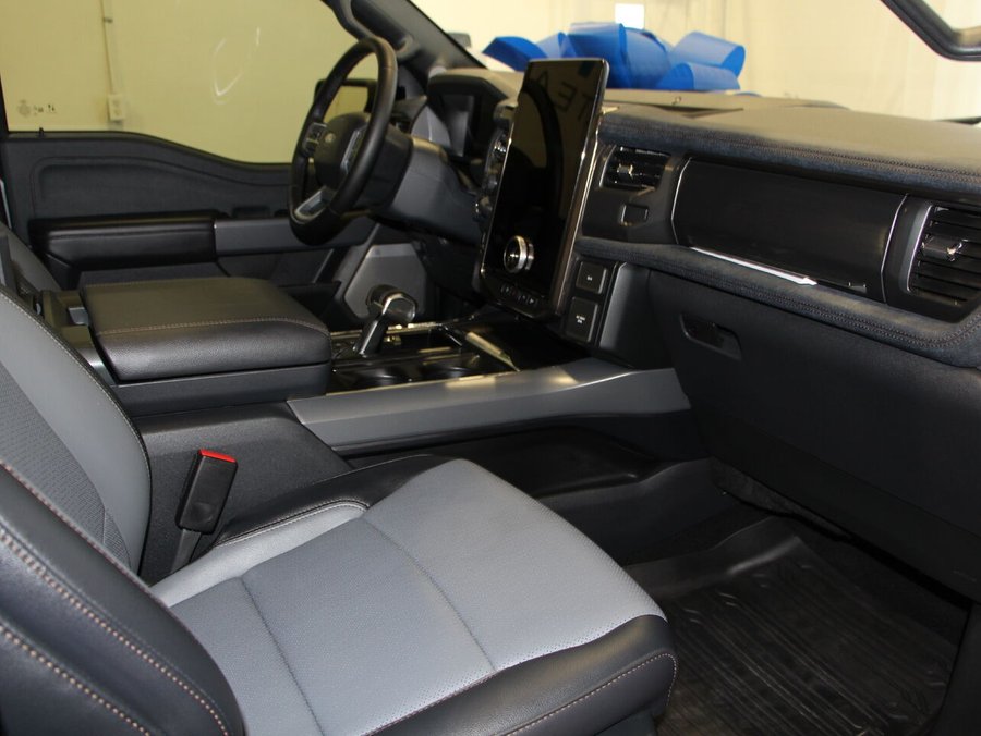 2025 Ford F-150 Lightning LARIAT F150 LIGHTNING LARIAT Grey
