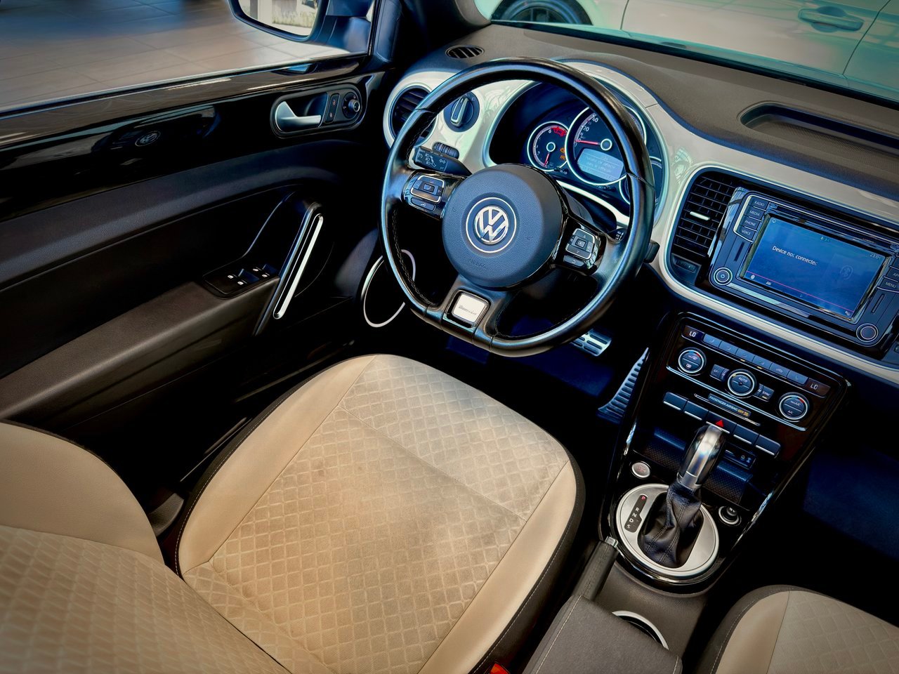 2019 Volkswagen Beetle Convertible Blue Notre-Dame-des-Prairies - photo #14
