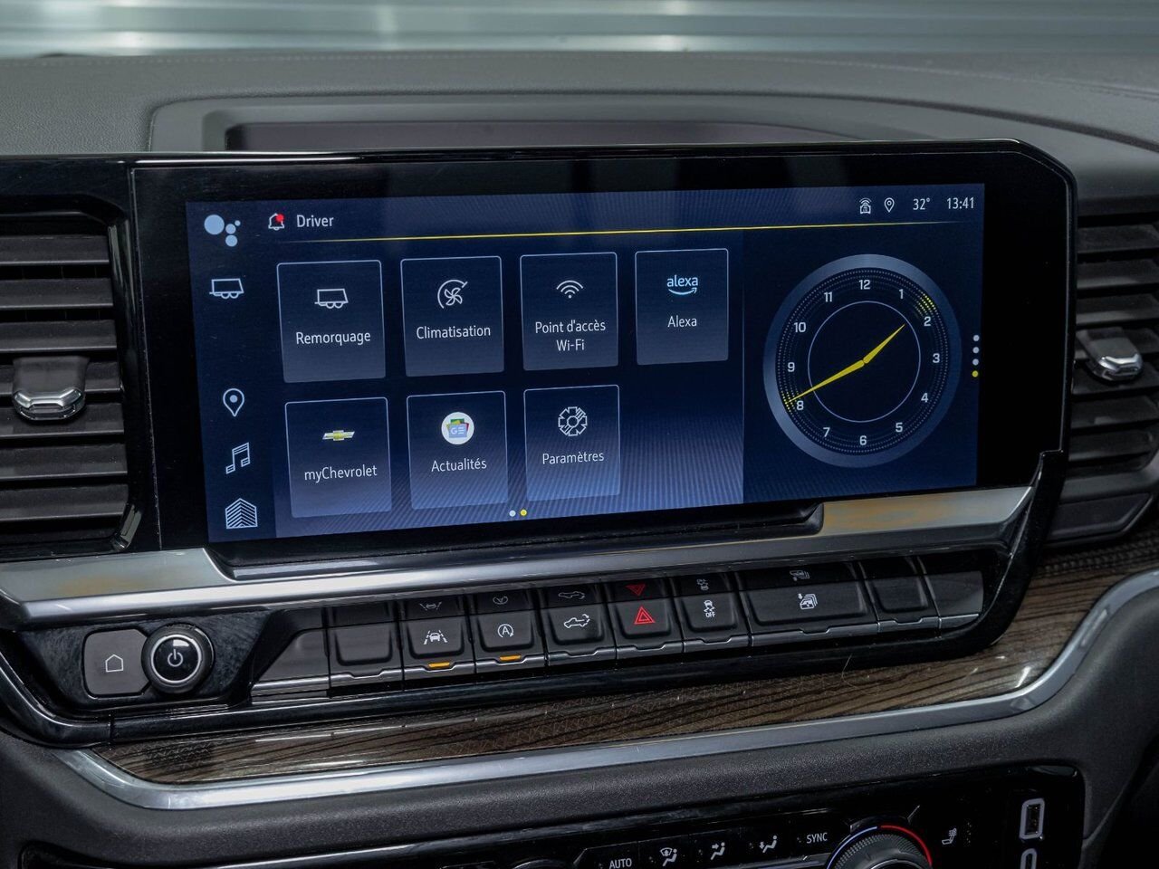 2024 Chevrolet Silverado 1500 RST TRUE NORTH NHT CREW 4X4 V8 *NAV BOSE BEDLINER Black Saint-Jérôme - photo #17