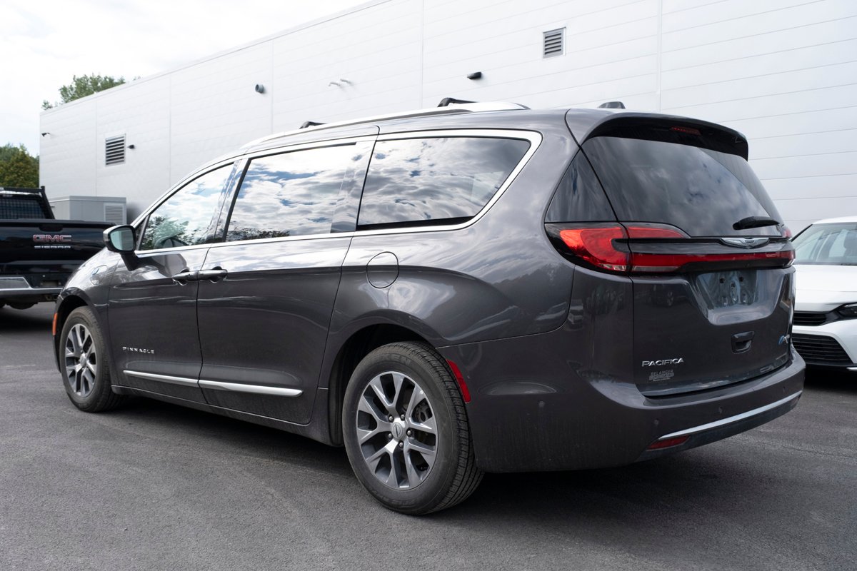 Chrysler Pacifica Hybrid 2023 Gris Gatineau - photo #4