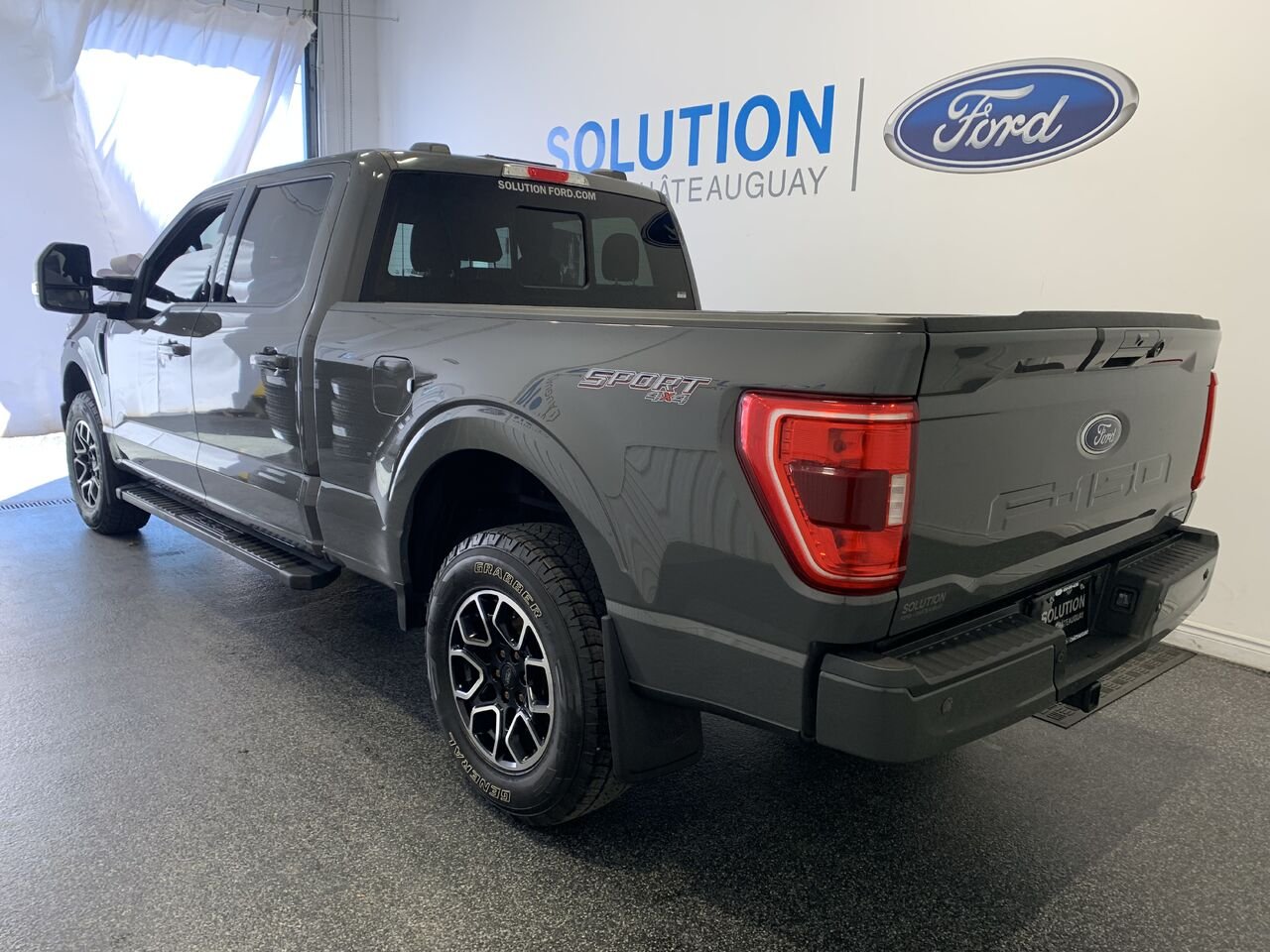 2021 Ford F-150 XLT cabine SuperCrew 4RM caisse de 6,5 pi Grey Châteauguay - photo #11