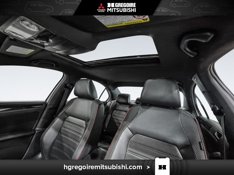2014 Volkswagen Jetta White Laval - photo #15