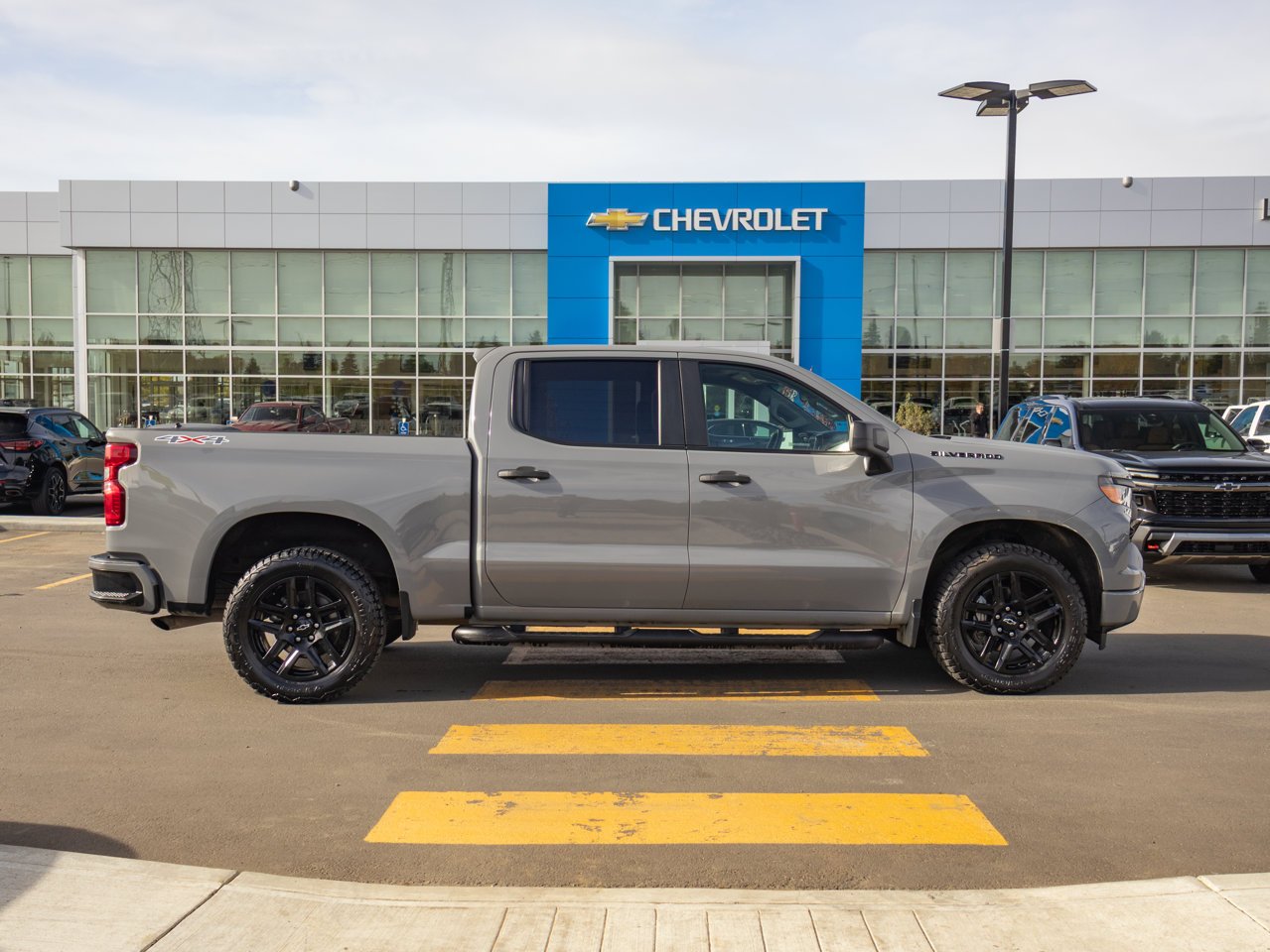 2024 Chevrolet Silverado 1500 4WD Crew Cab 147 Custom Grey Sherwood Park - photo #11