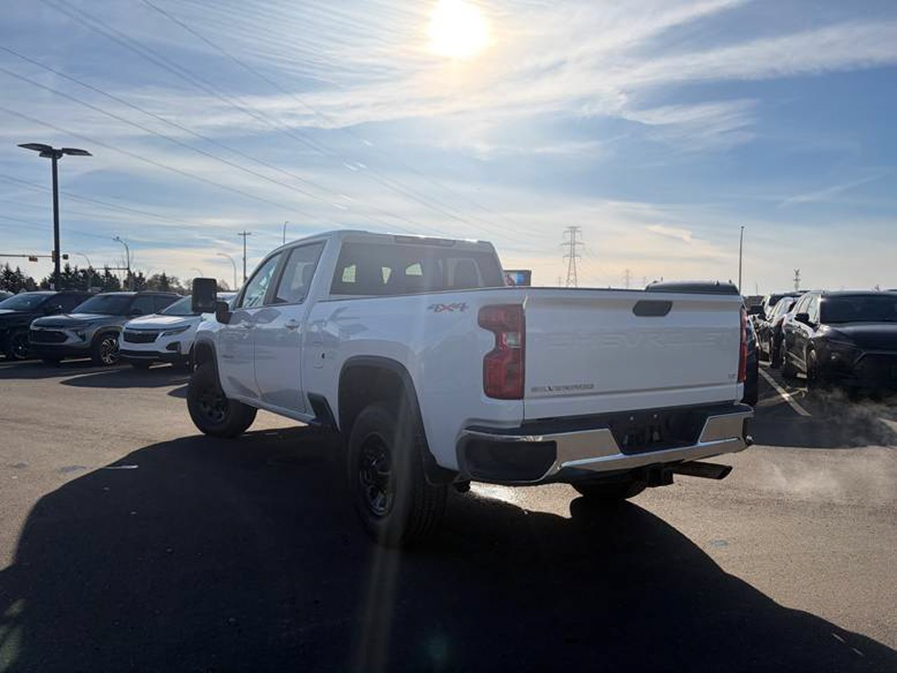 2024 Chevrolet Silverado 3500HD 4WD Crew Cab 159 LT White Sherwood Park - photo #3