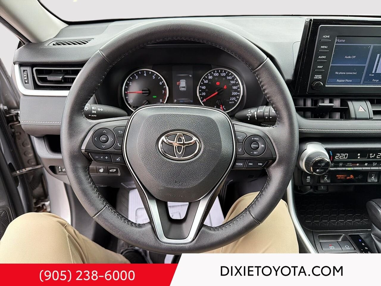 2022 Toyota RAV4 XLE AWD / HEATED SEATS / MOONROOF / ALLOY WHEELS / CARPLAY AND ANDROID AUTO Silver Sky Metallic Mississauga - photo #11