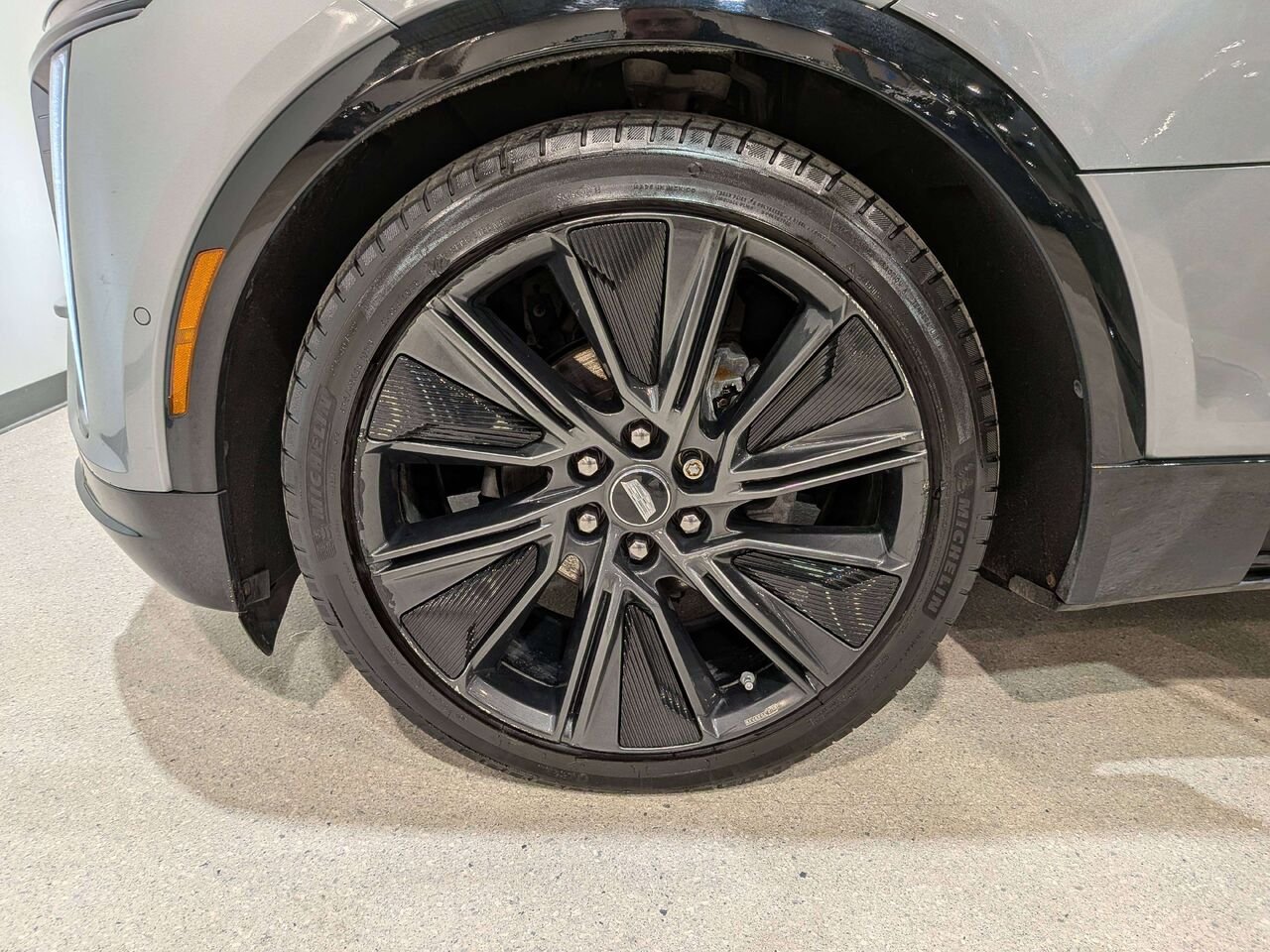 Cadillac LYRIQ 4dr Sport w/1SK 2024 Argent Val-David - photo #39