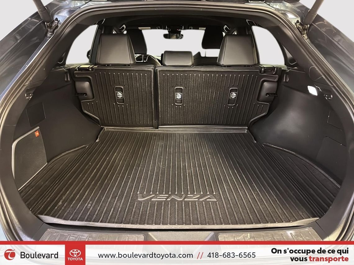 2024 Toyota Venza 98389A-95 | XLE Blue Québec - photo #22