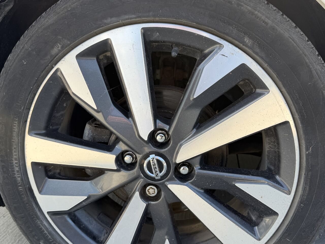 2021 Nissan Versa White Châteauguay - photo #16