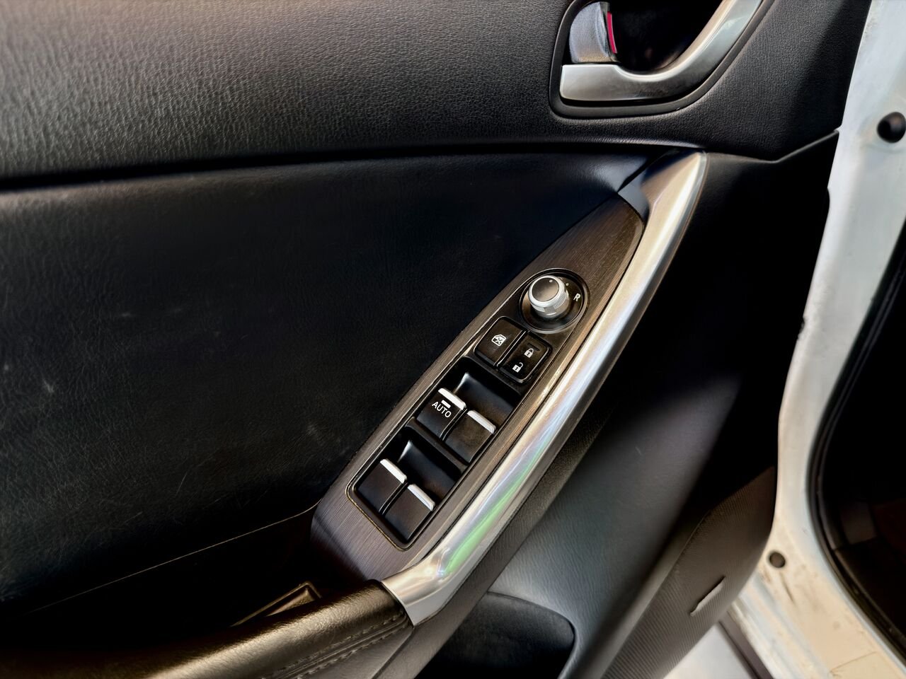 2016 Mazda CX-5 White Notre-Dame-des-Prairies - photo #33