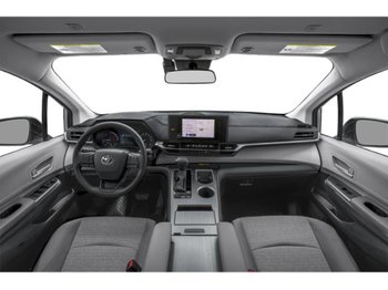 Toyota Sienna LE