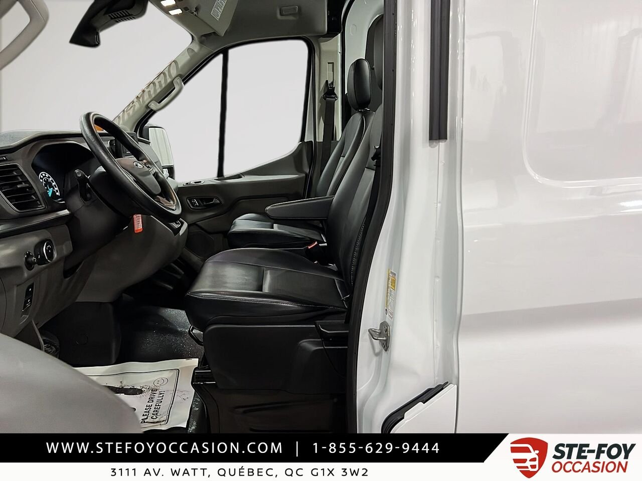 Ford Transit T-250 PA toit moyen 148 po 2024 Blanc Québec - photo #8