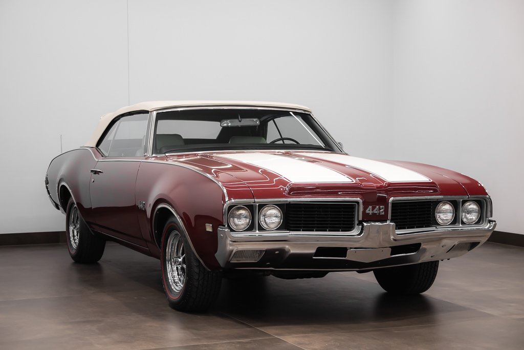 Oldsmobile 442 1969 Rouge Montréal - photo #3