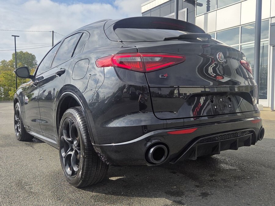 Alfa Romeo Stelvio Traction intégrale Q4 + Jamais accidenté 2021 Noir
